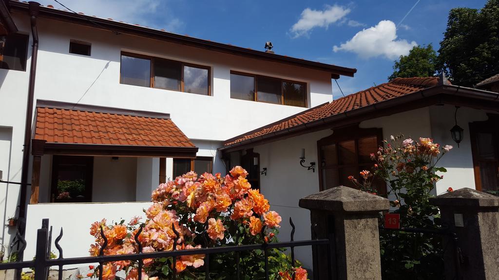 Къщи "И Пак Дойдох" Tryavna Exterior foto