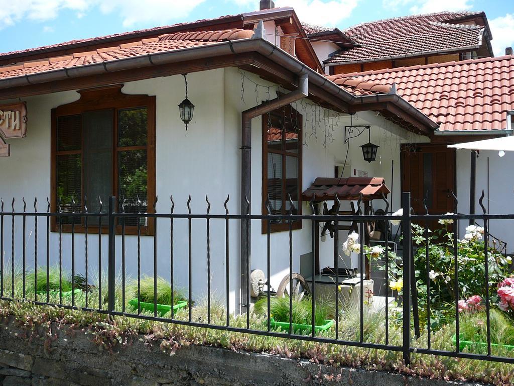 Къщи "И Пак Дойдох" Tryavna Exterior foto