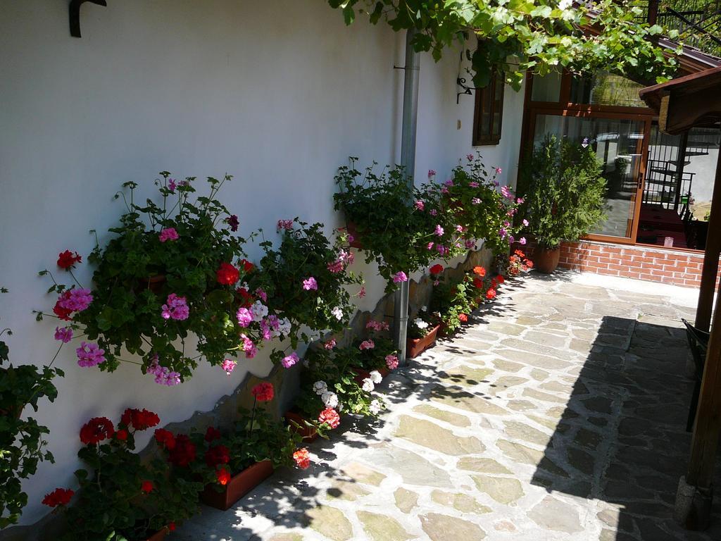 Къщи "И Пак Дойдох" Tryavna Exterior foto