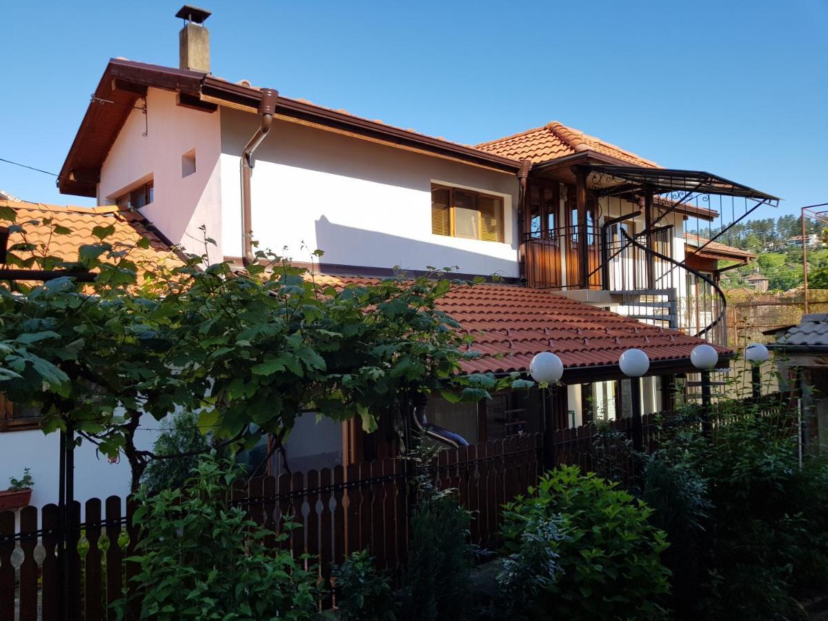 Къщи "И Пак Дойдох" Tryavna Exterior foto